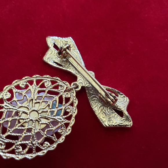 Victorian Style Pink Porcelain Rose Filigree Dangle Pin - Picture 6 of 9